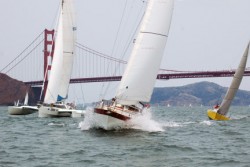 Sixteen Singlehaned Sailors signed up to sail to Hawaii