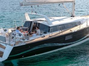 Beneteau Invites Sailors